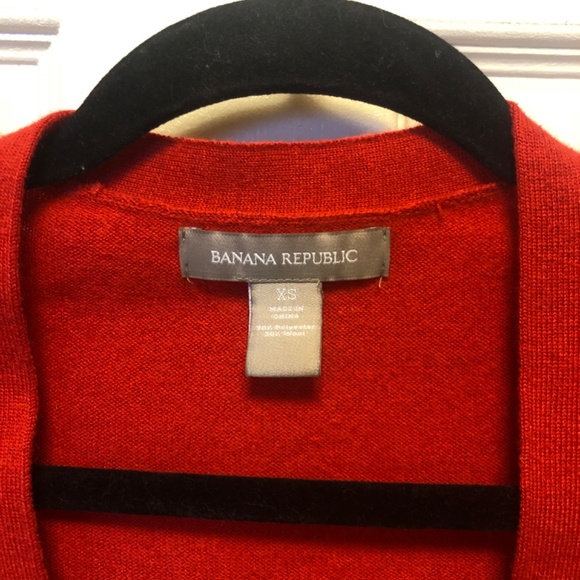 Red sweater - Picture 3 of 4